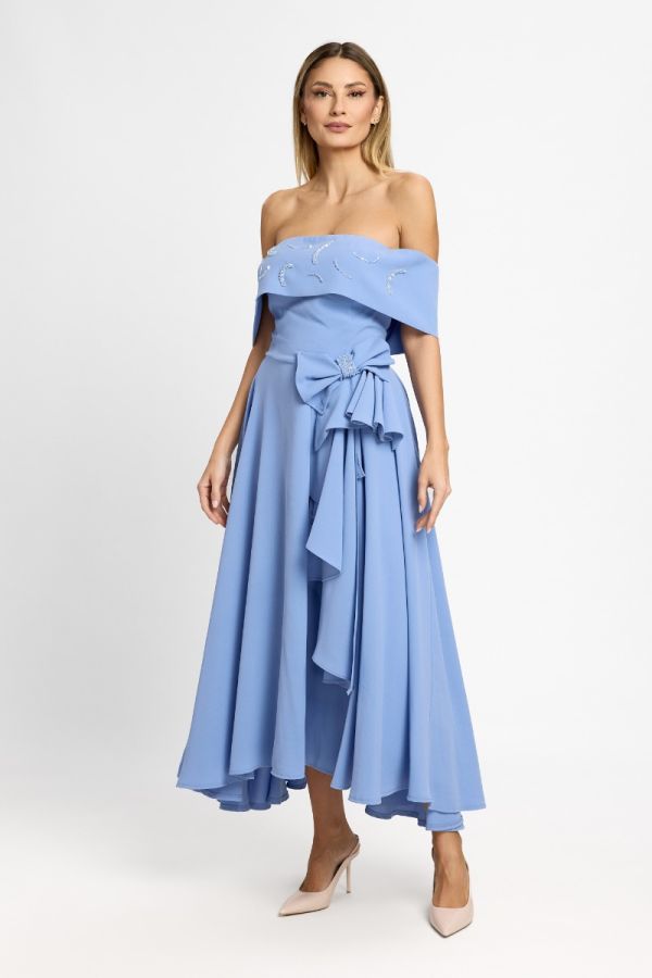 Rochie de ocazie usor asimetrica cu umerii goi Elantra Bleu