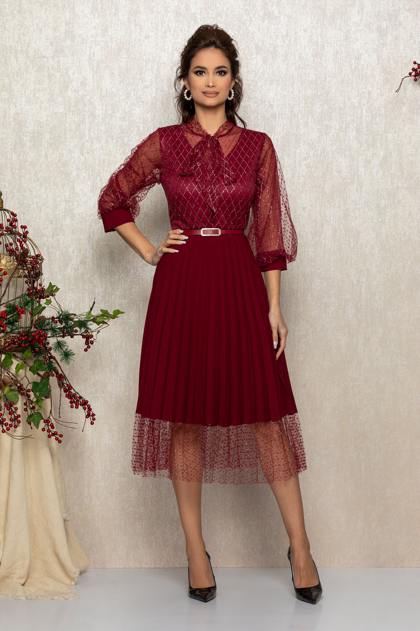 Rochie ondine bordo