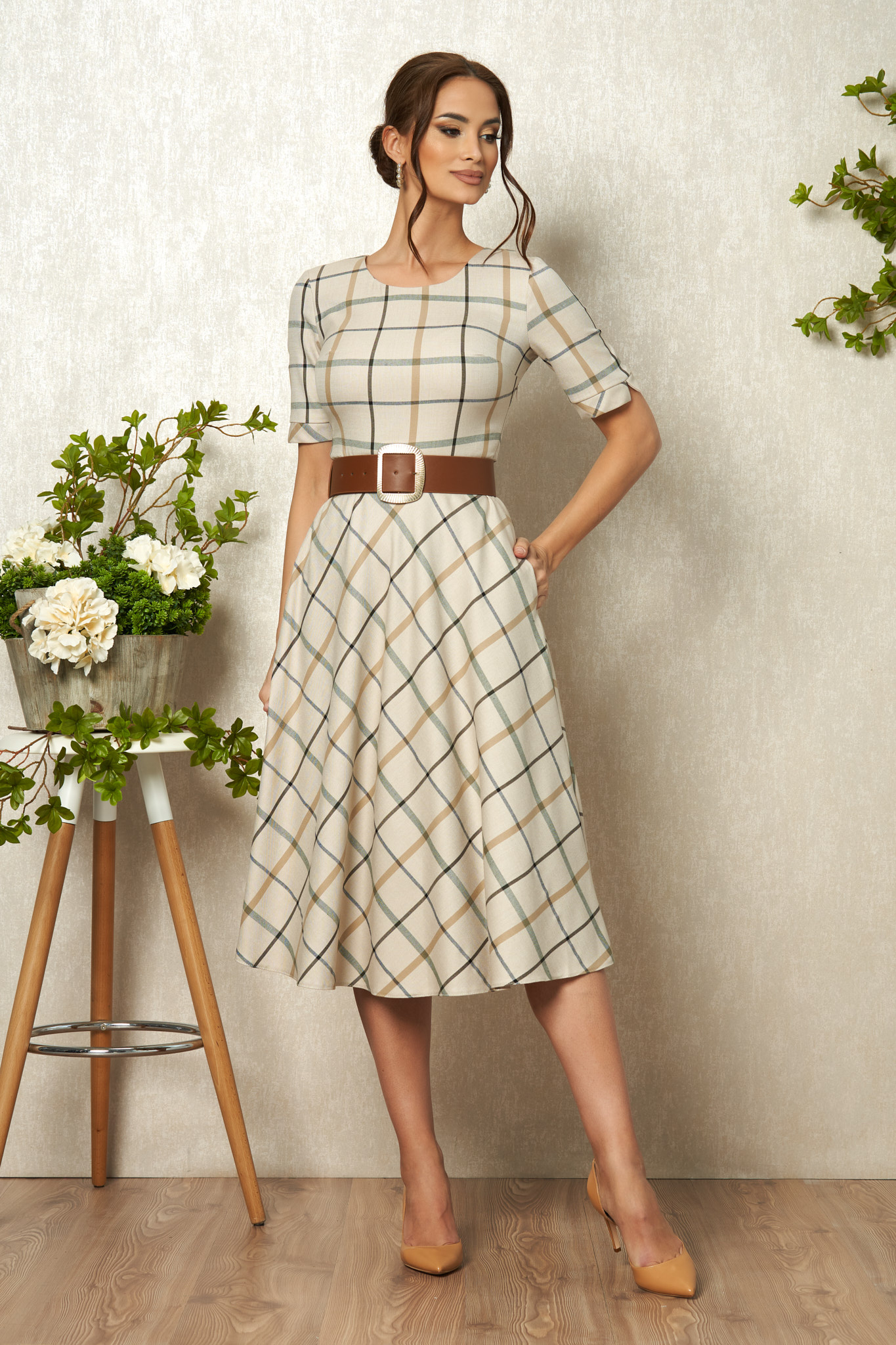 Rochie yeshia bej