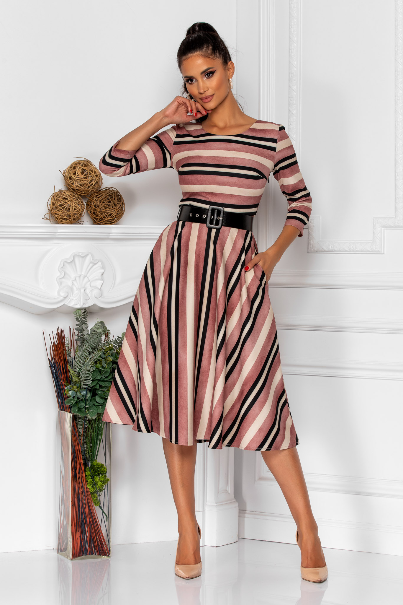 Rochie helena roz
