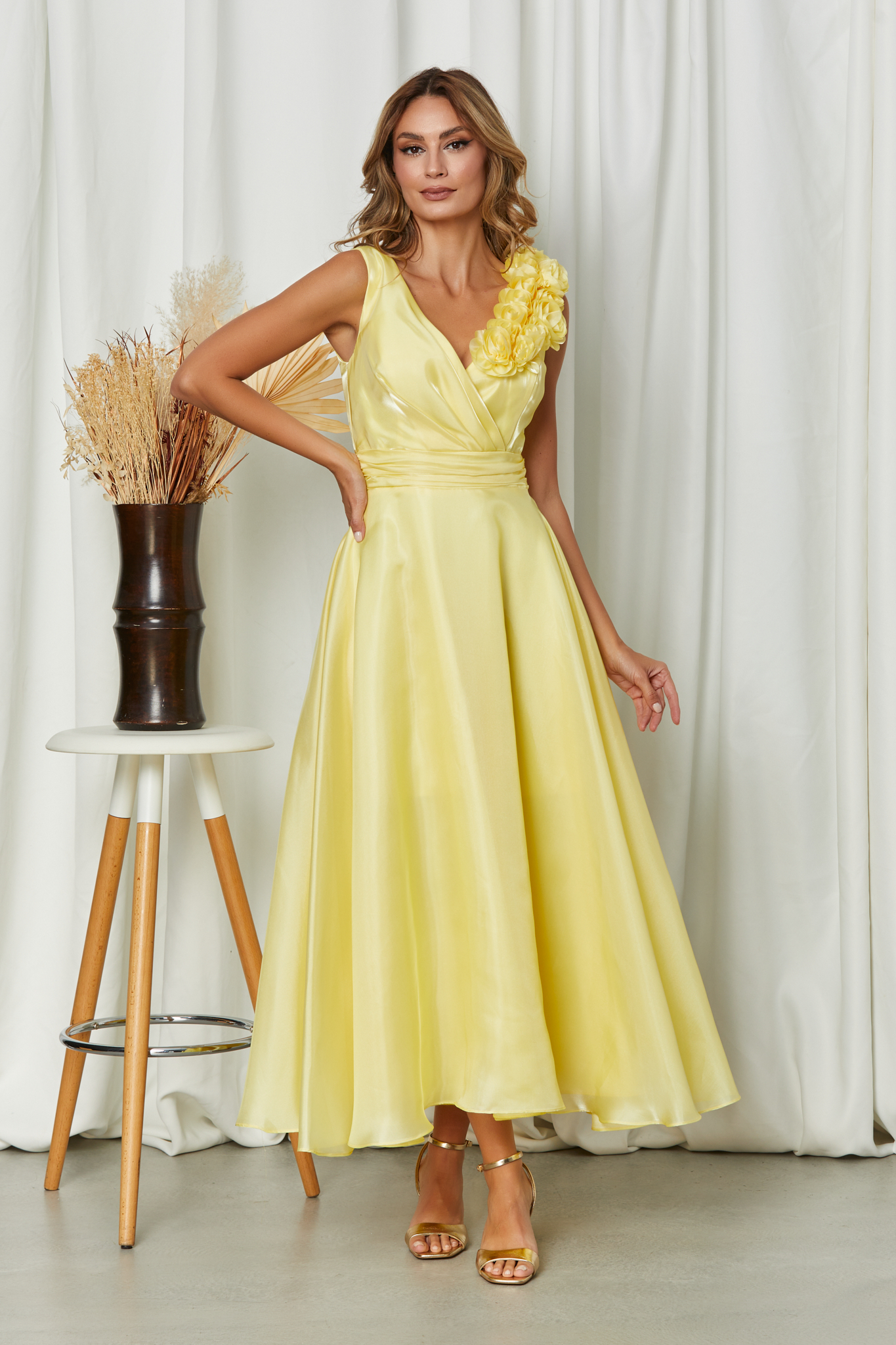 Rochie delicious galbena