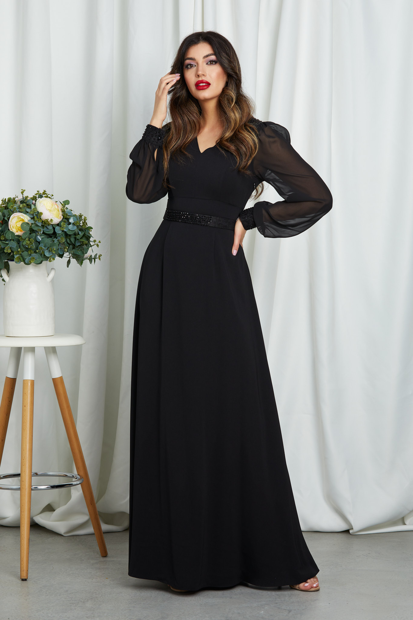 Rochie ideally neagra