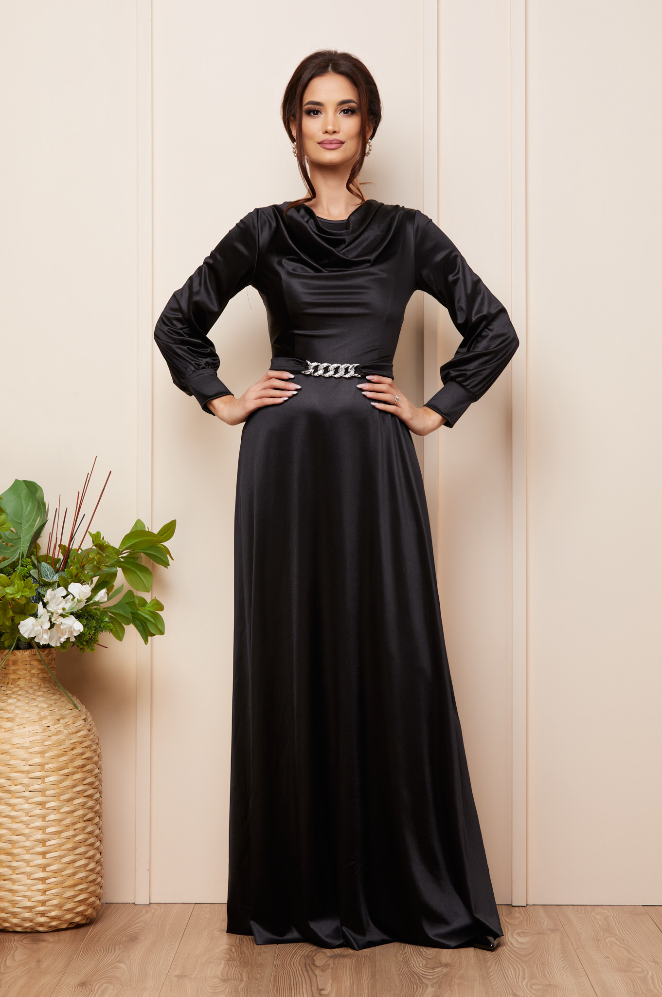 Poze Rochie Meriem Neagra zonia.ro 