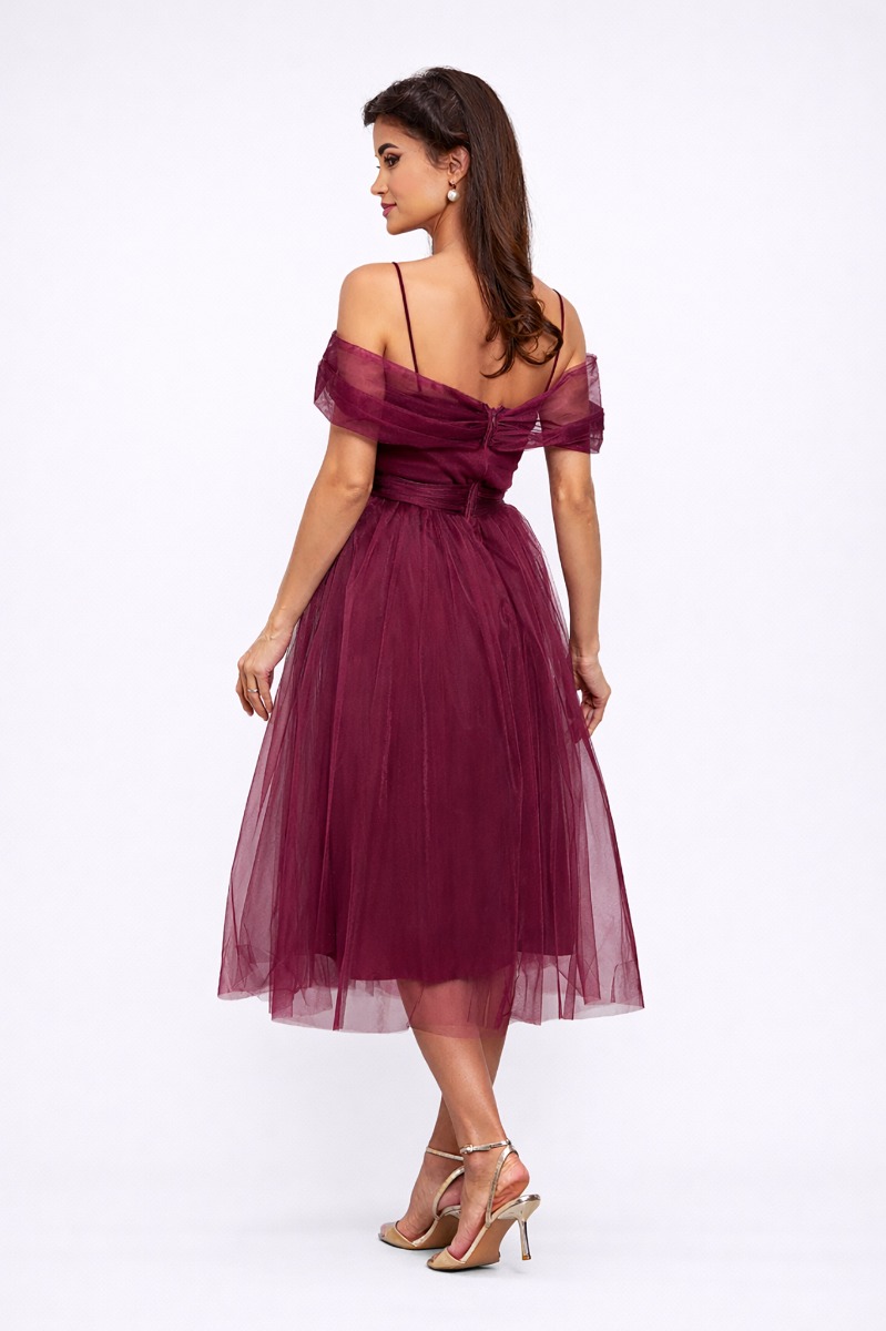 Rochie Queeny Bordo 329 lei Rochie de ocazie tip baby-doll din tull