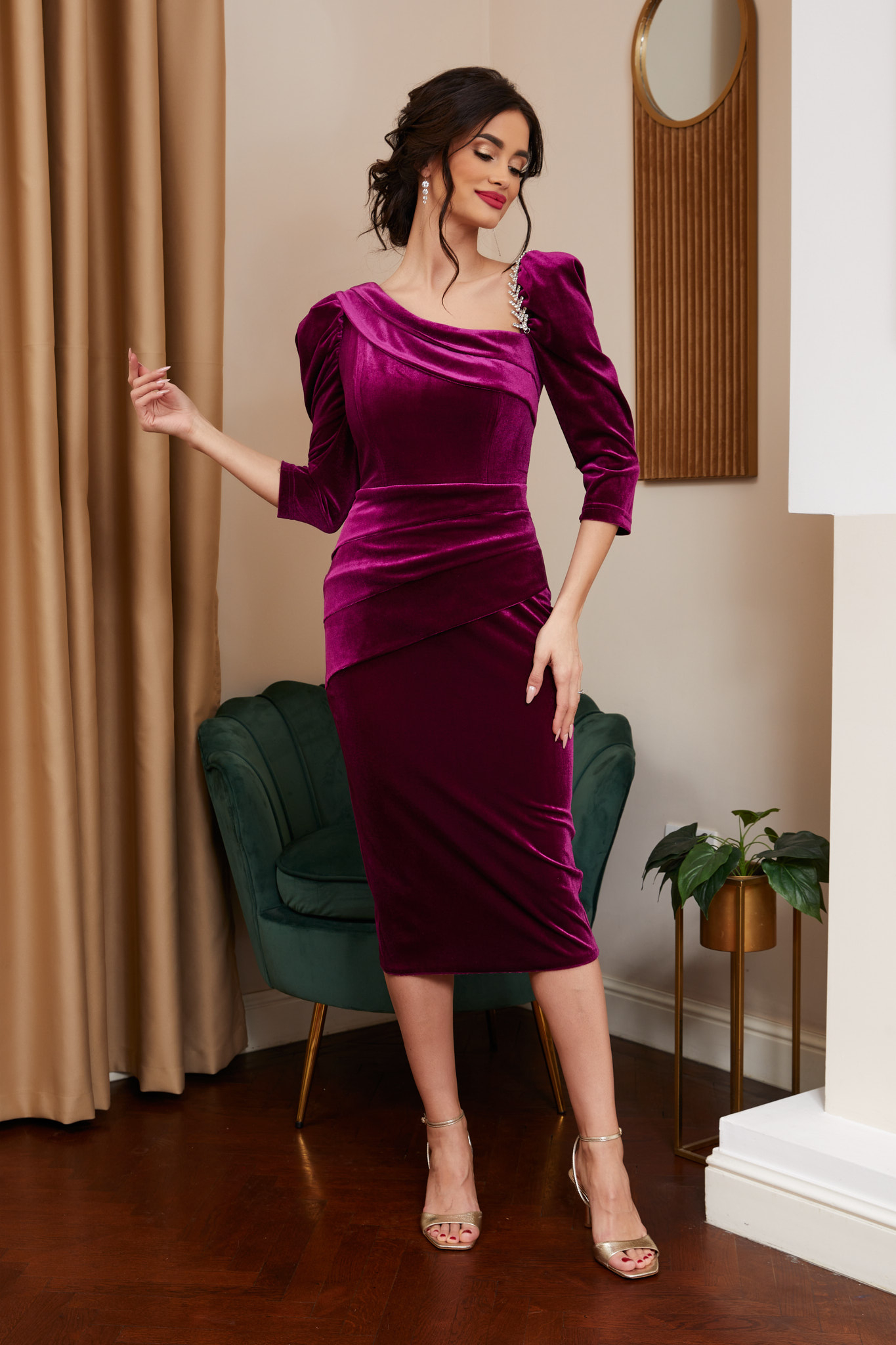 Rochie look fucsia