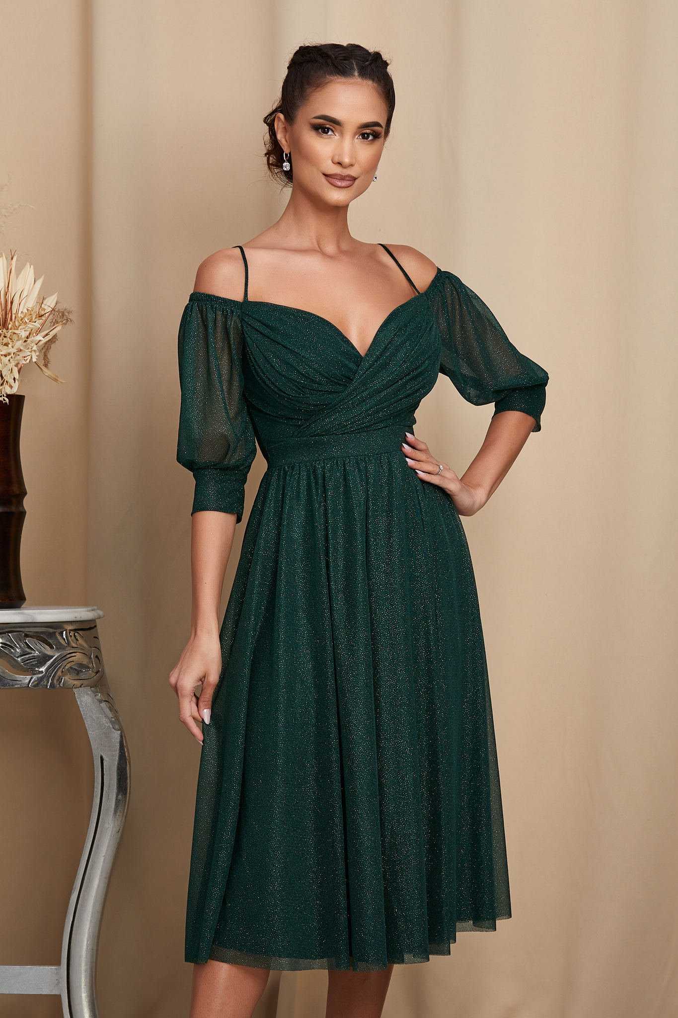 Rochie Rosalinda Verde 349 lei Rochie eleganta midi din voal cu